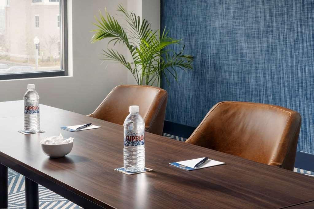 Hotel Tupelo, A Wyndham Hotel Facilities photo